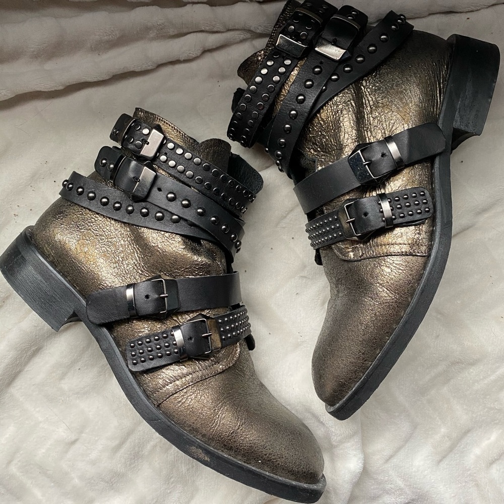 Freebird by Steve Madden Boots